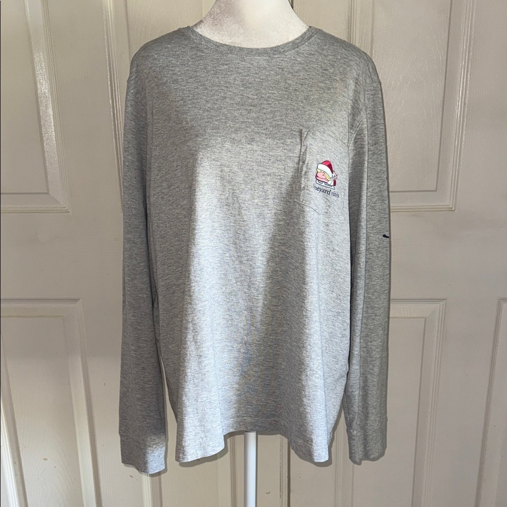 Vineyard Vines Heather Gray Mrs. Claus Long Sleeve Pocket Tee